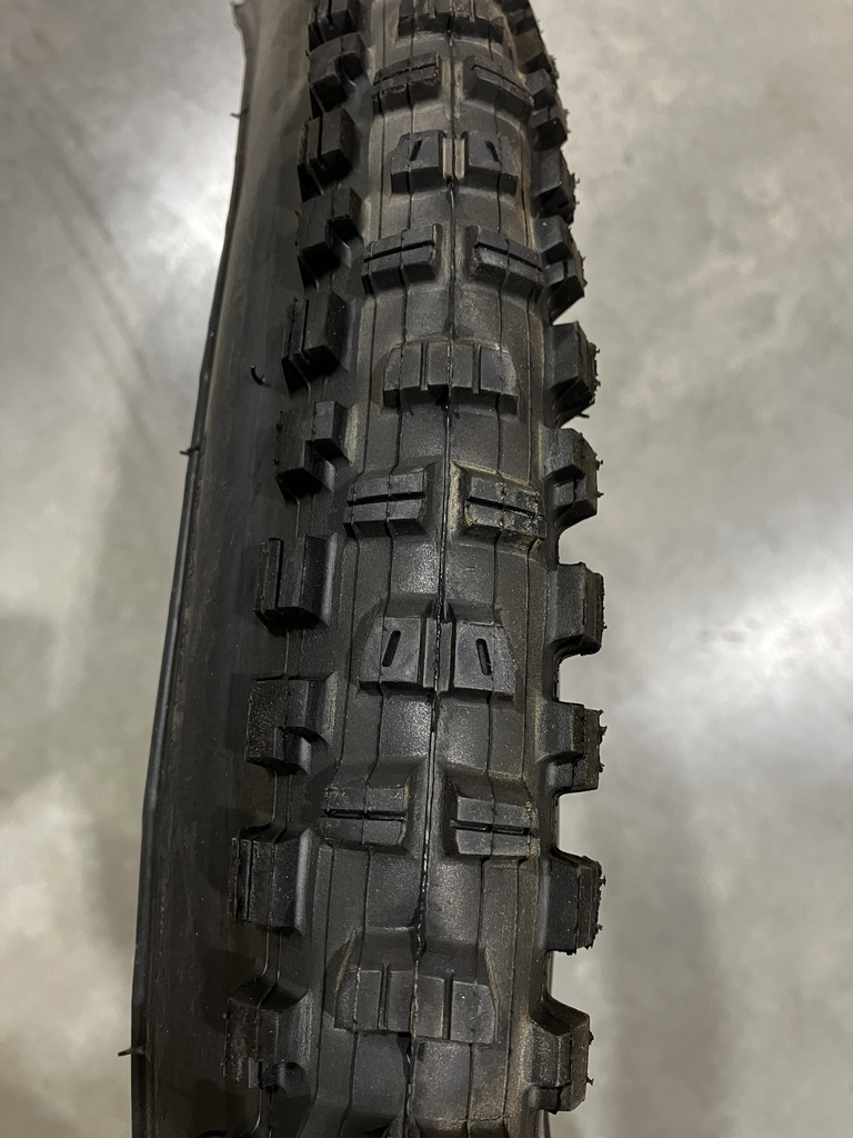 Maxxis Minion DHRII 27.5x2.4 3C MaxxTerra, EXO+ (white hotpatch)